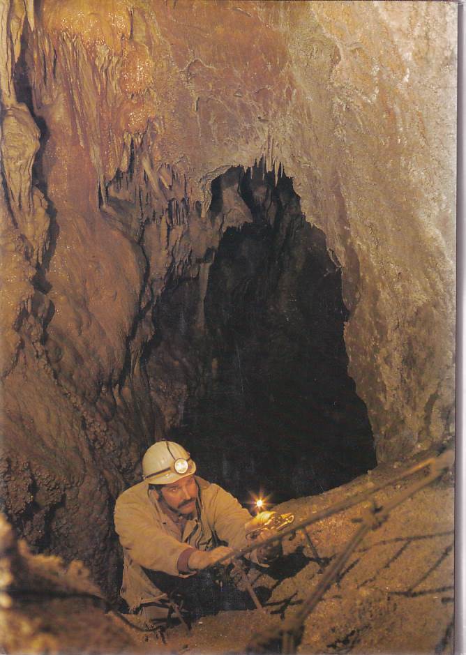 Magyarország barlangjai